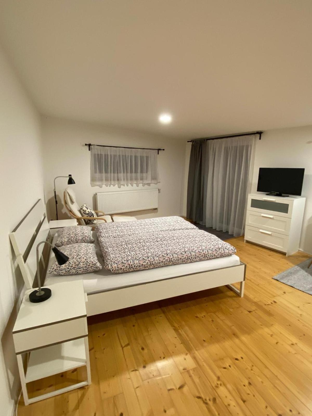 Appartement Pod Lipou à Liberec Extérieur photo